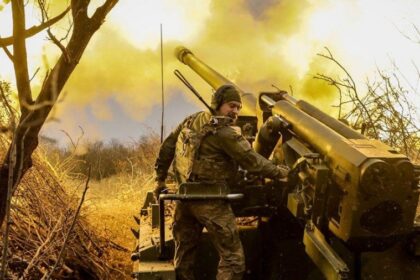 Rusia distruge frontul ucrainean